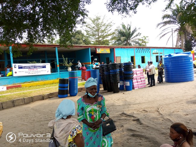 Vue des kits de prévention de la Covid19 à N'Djili