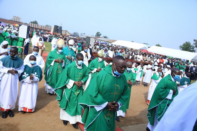 EVEQUE-ACEAC-Goma-messe-fa7