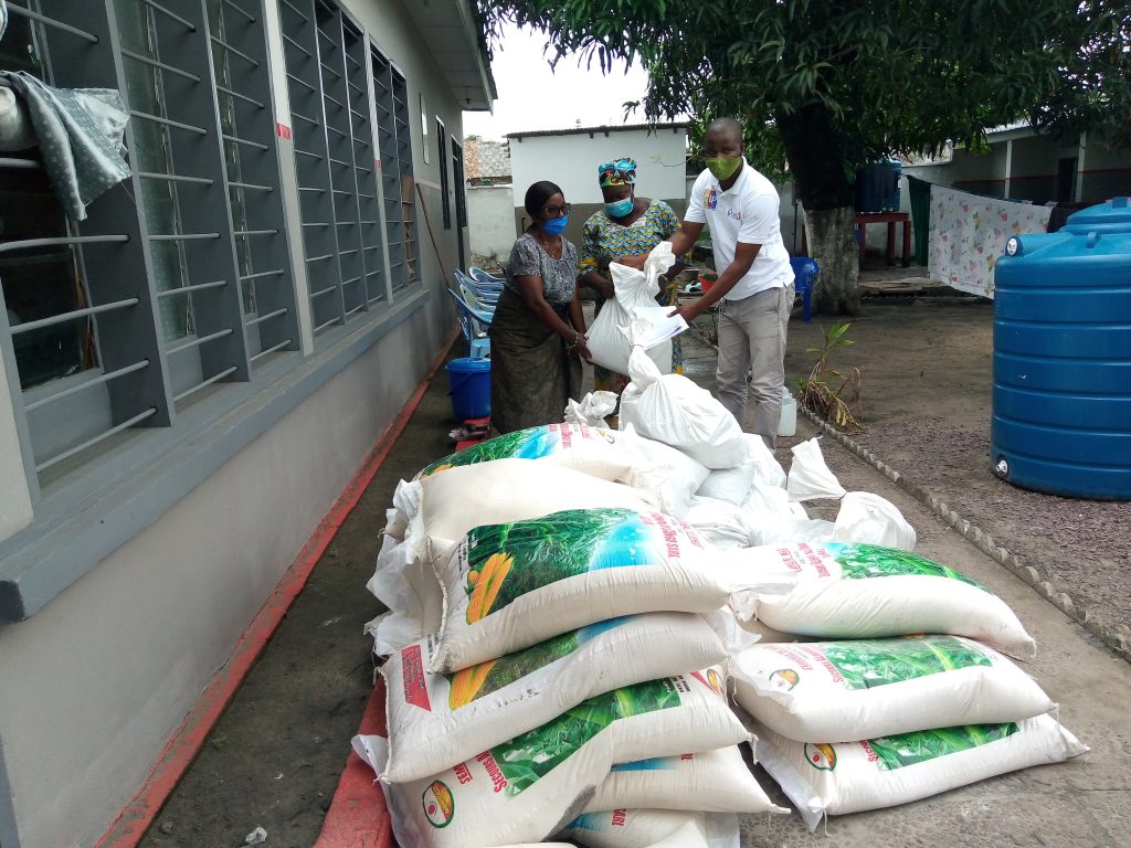 Kinshasa-aide-reliquat-St-Kizito-vivres-bf6