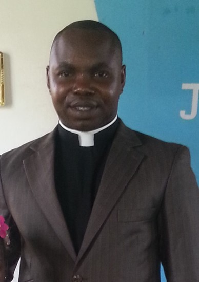 Dolosie-Caritas-Directeur-118