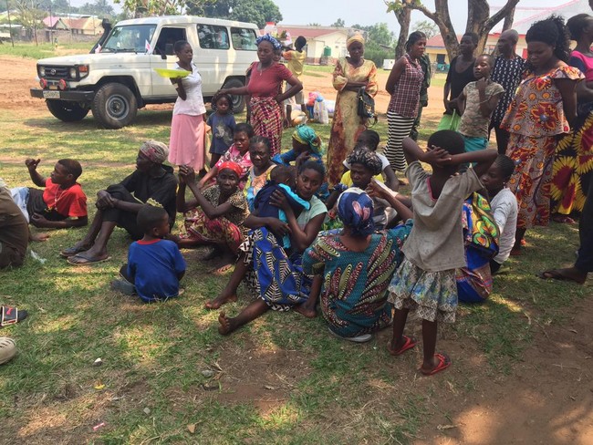Des déplacés de Kwamouth à Kenge Des déplacés de Kwamouth à Kenge