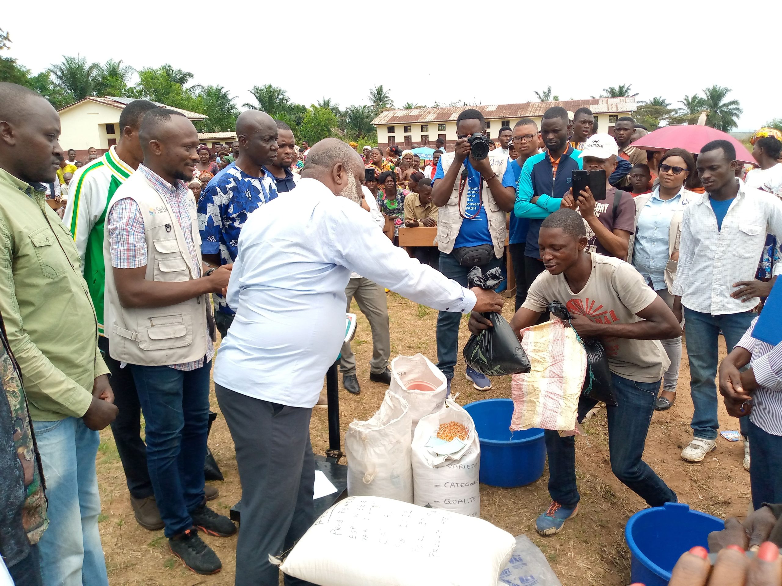 Mbujimayi_Tudikolela_outils_aratoires-272