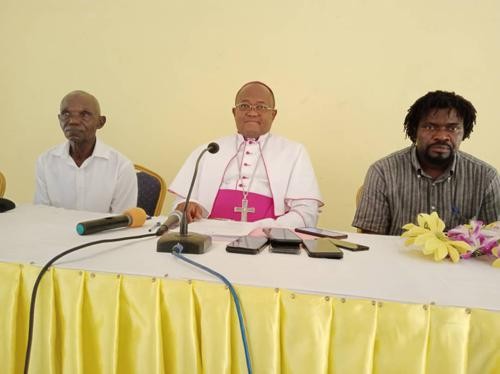 Kindu_Forum_de_cohesion_avec_Mgr_Franois-c0e