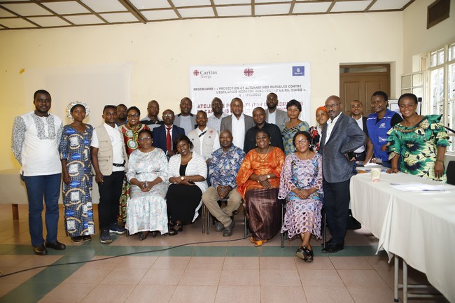 Photo de famille des participants